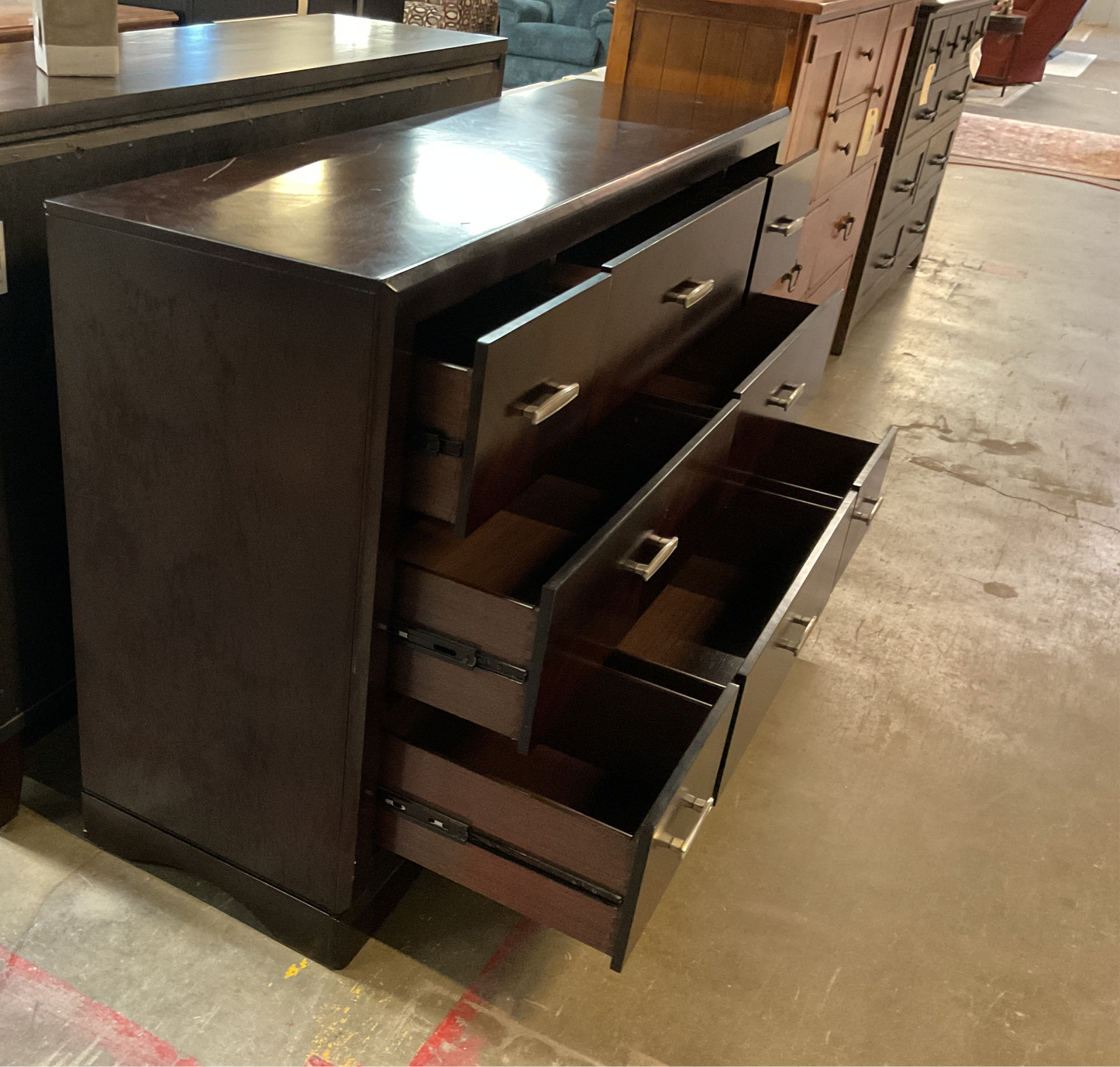 8 Drawer Contemporary Dresser