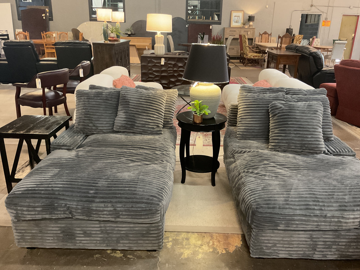 Painted Powell Round Table w/Shelf