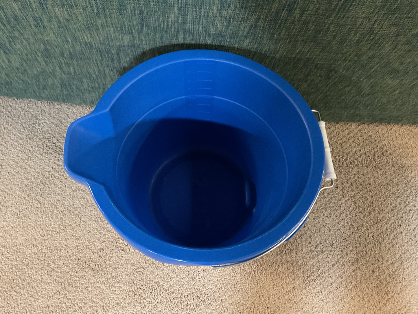Sterilite 12qt Bucket