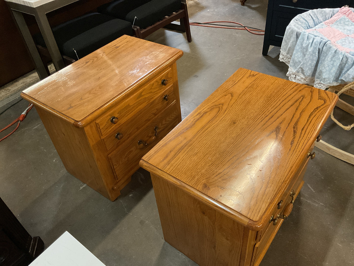 Vintage Thomasville 2 Drawer Nightstand