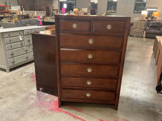 7 Drawer Chest of Drawers