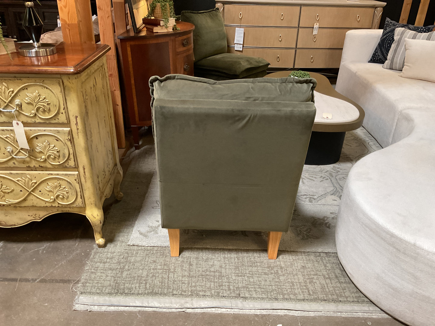 Pillow Top Slipper Chair