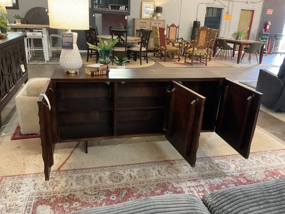 Tavian Sideboard