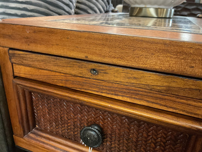 Riverside Chairside Table w/Pullout