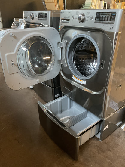 LG Electric Front Load Washer & Dryer Combo w/Pedestal