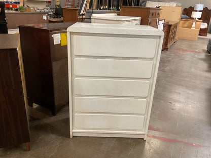 Child Craft 5 Drawer Chest