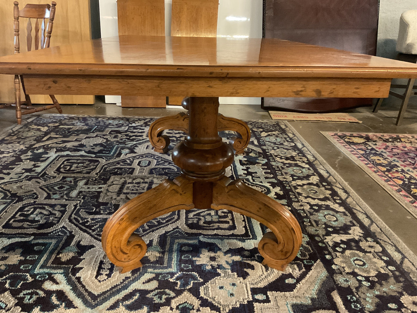 Drexel Heritage Extendable Dining Table