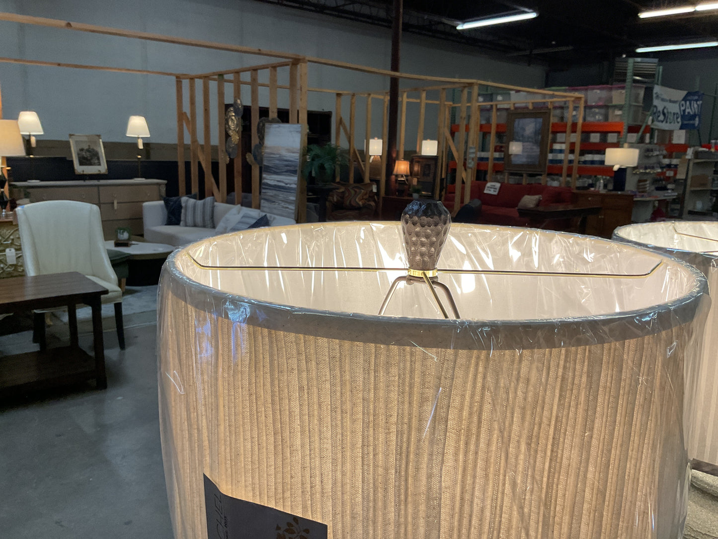 Metal Hammered Lamp w/ Shade