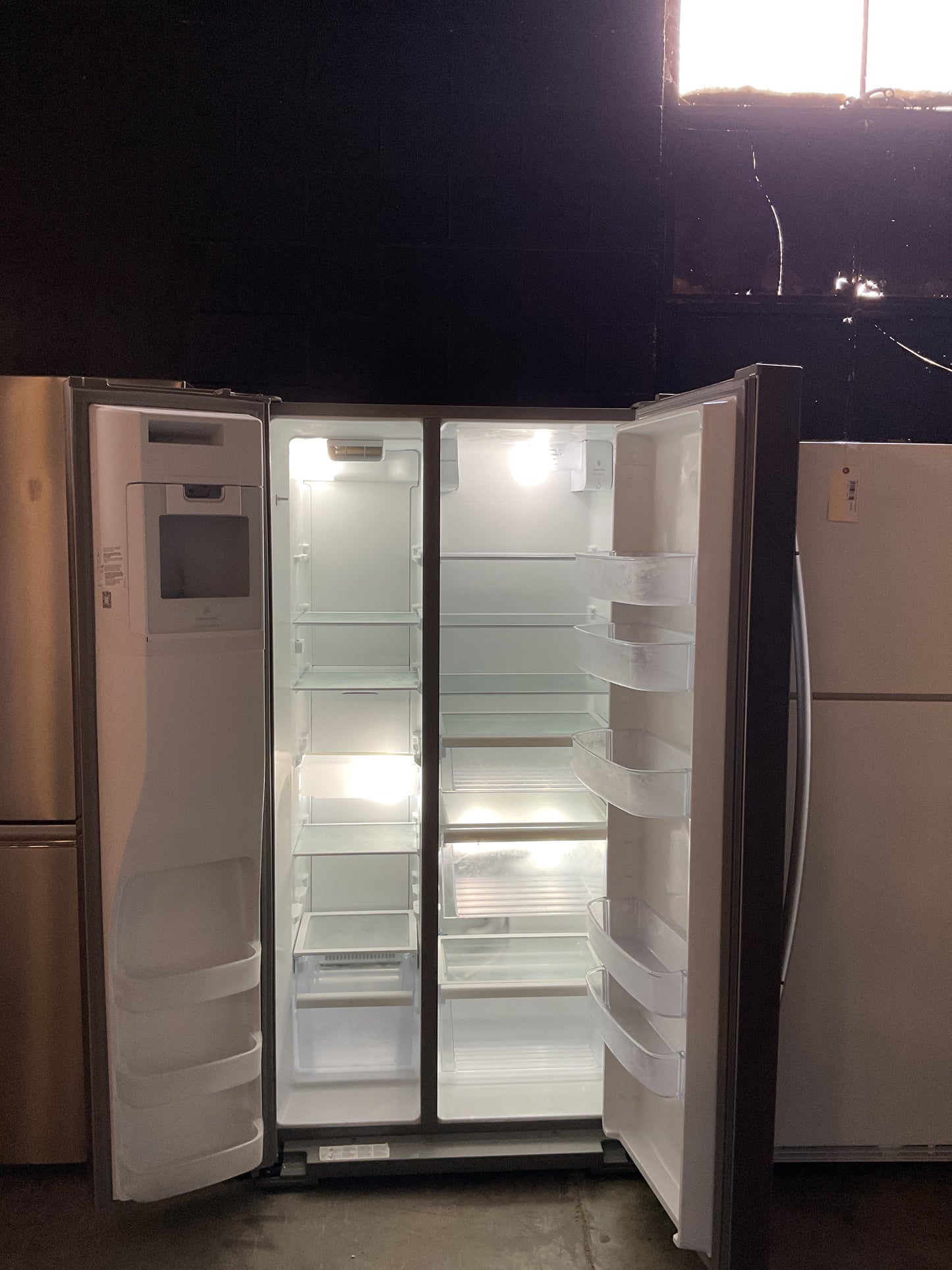 Whirlpool 20.6 Cu.Ft Side by Side Refrigerator