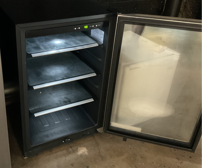 Frigidaire 5.3 Cu Ft Beverage Center