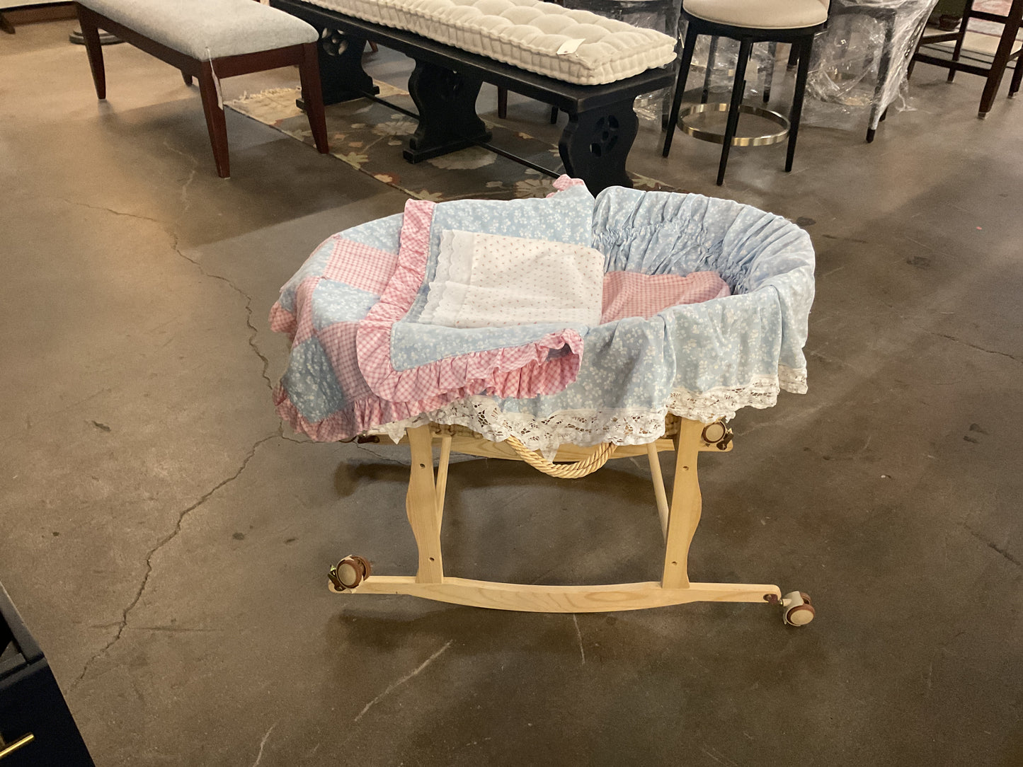 Infant Moses Basket on Rocking Stand