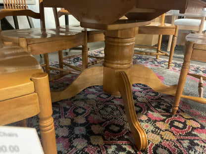 Pedestal Table w/6 Chairs