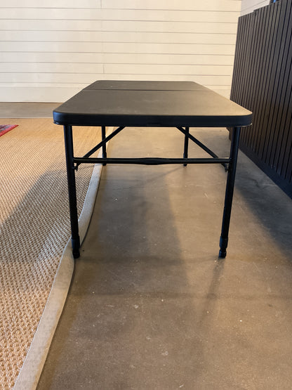 Bifold Table w/Handle