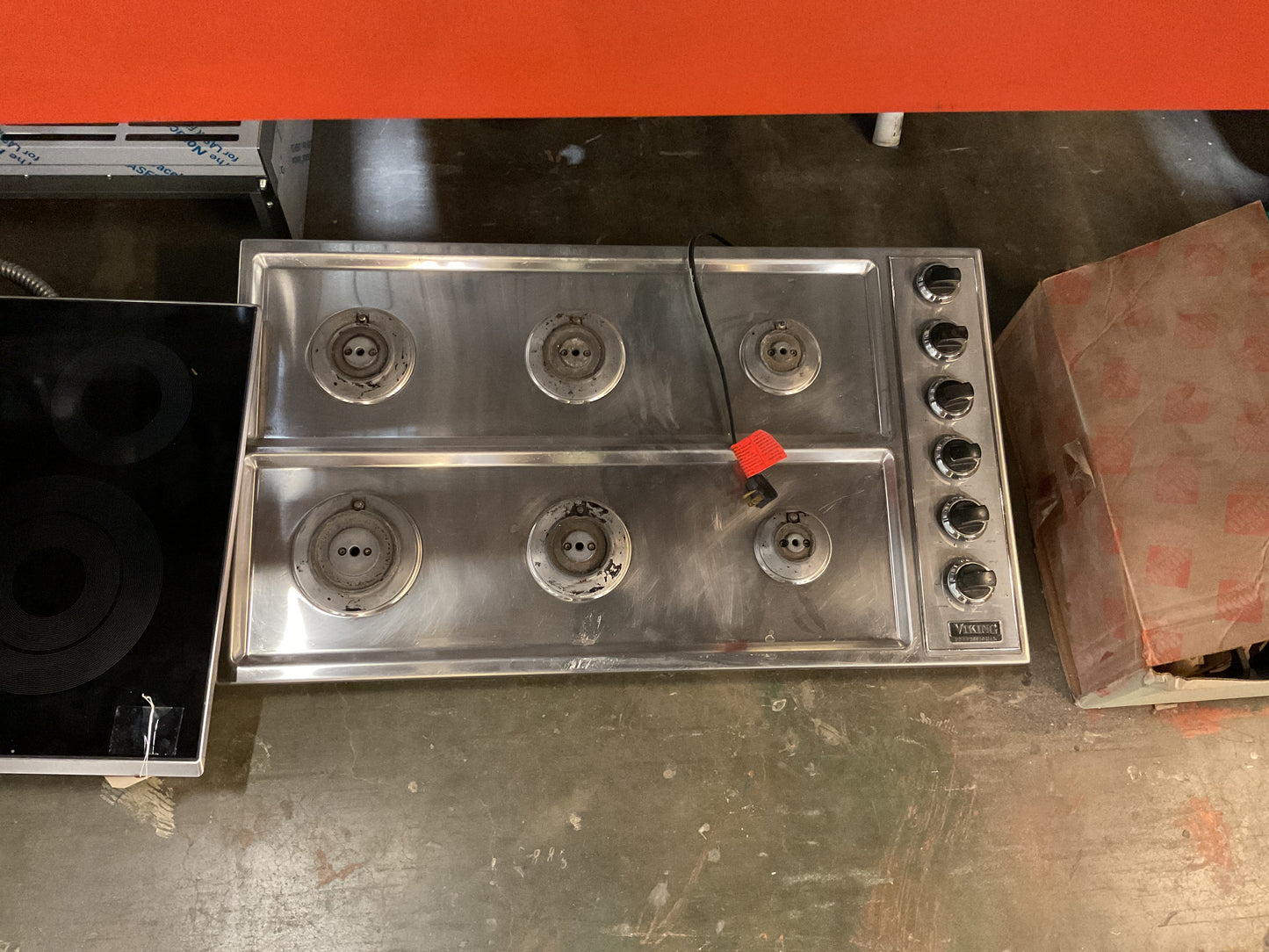 Viking Professional 6 Burner Gas Cooktop