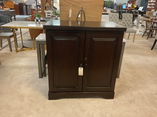 Pottery Barn Modine Bar w/Key