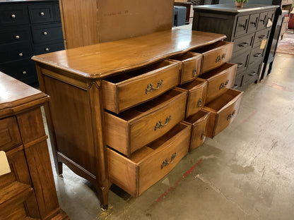 Vintage French Provincial Louis XV Dresser
