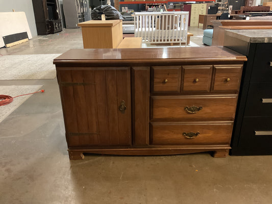 Vintage 3 Drawer Buffet w/Storage