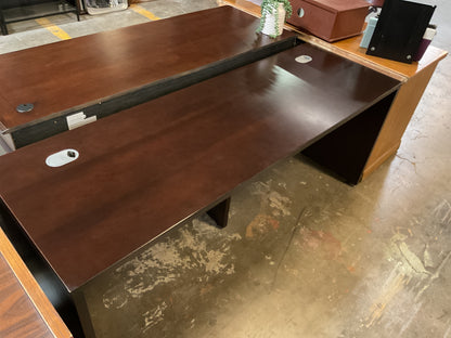 Work Station Desk