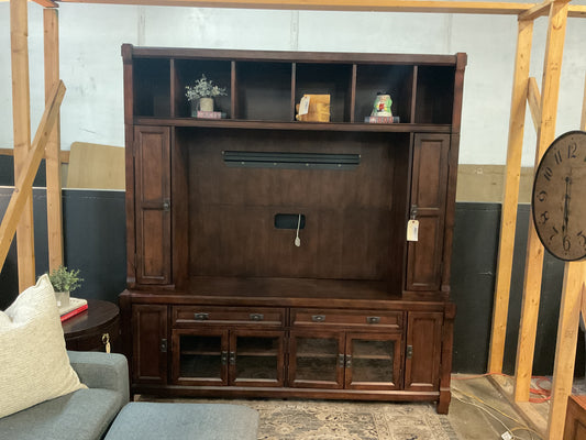 Entertainment Media Center