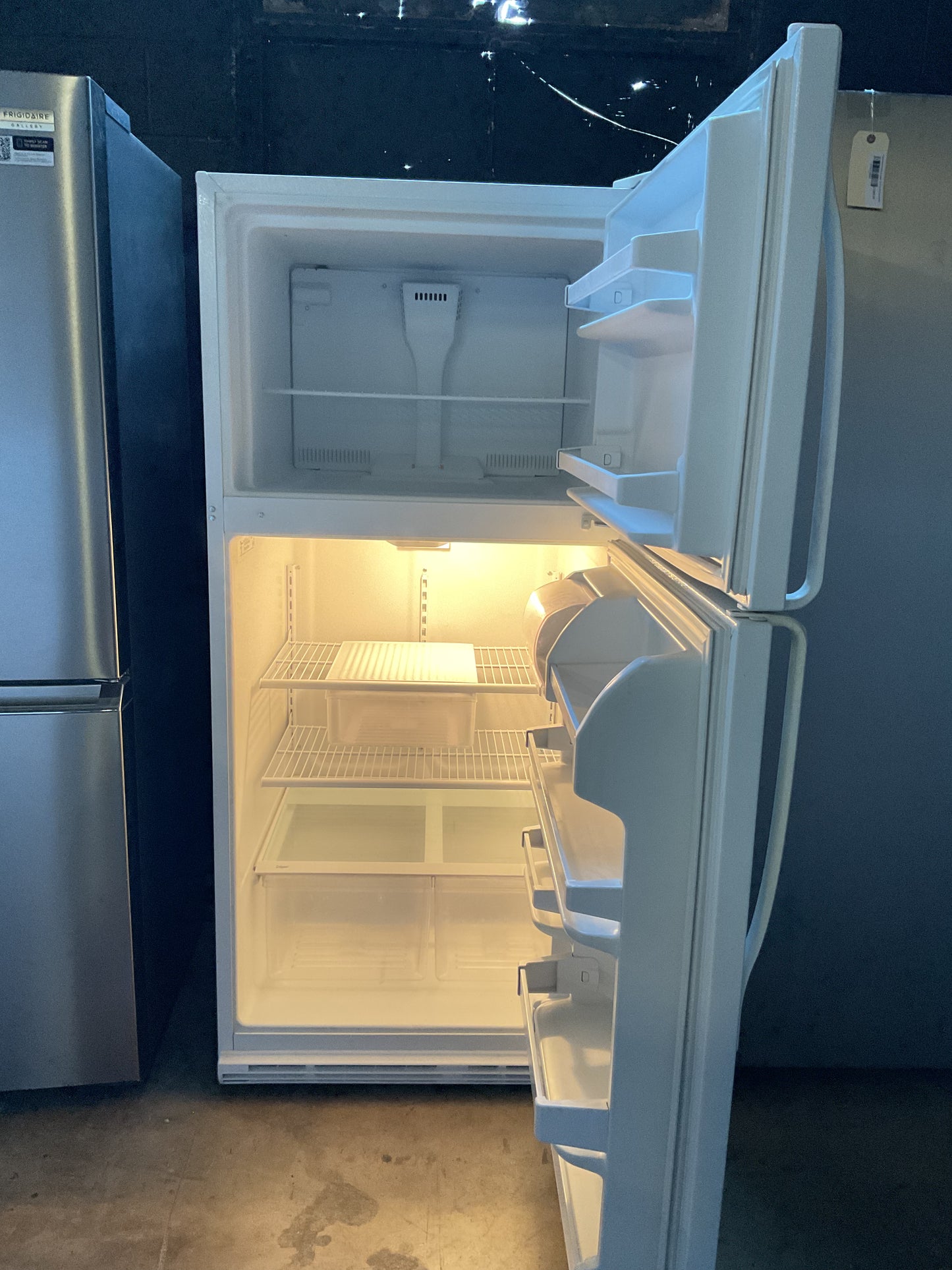 Whirlpool Top Freezer Refrigerator