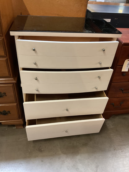 4 Drawer Chest of Drawer w/Glass Top