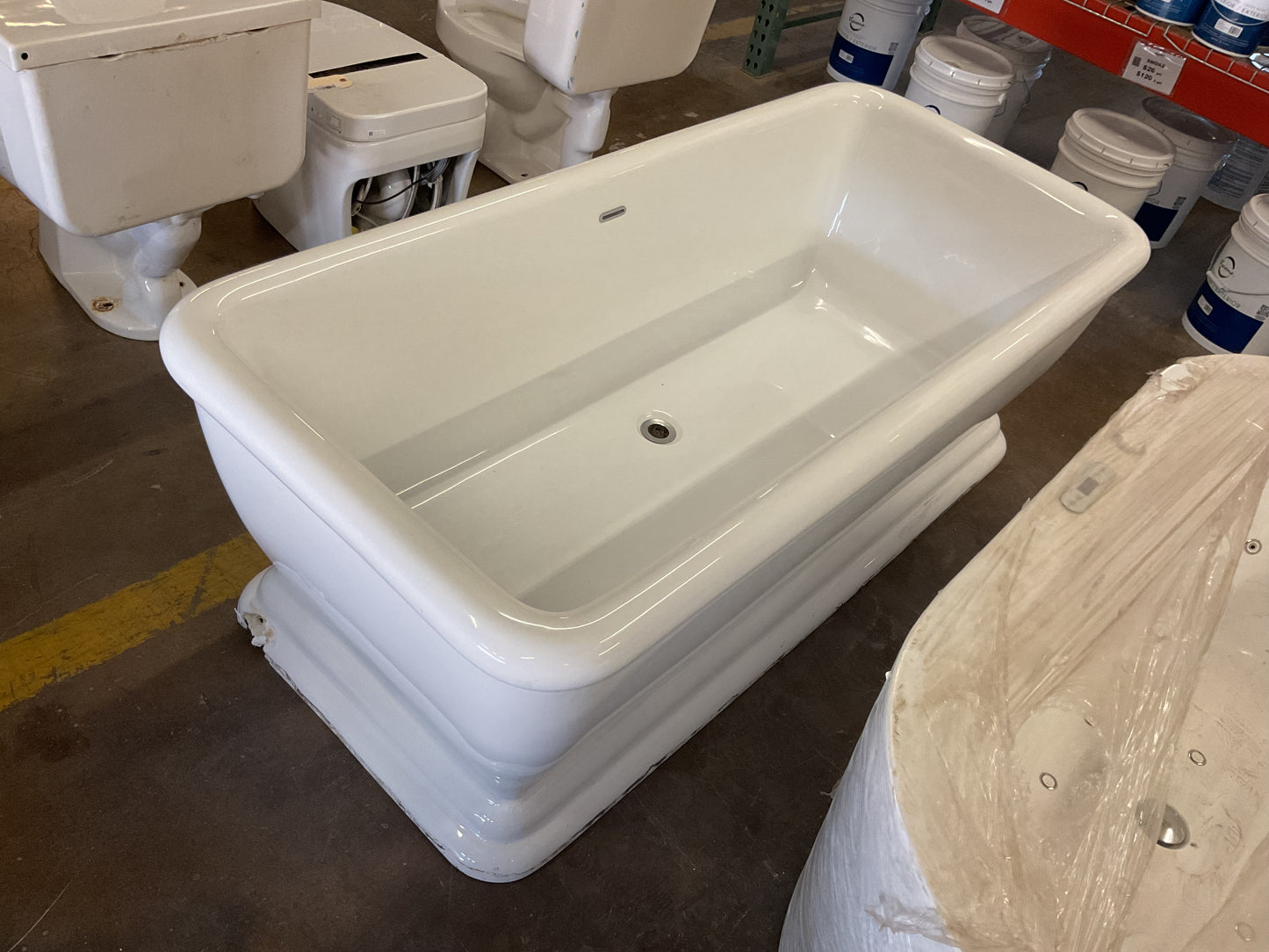 Candace 68.5” Freestanding Bathtub